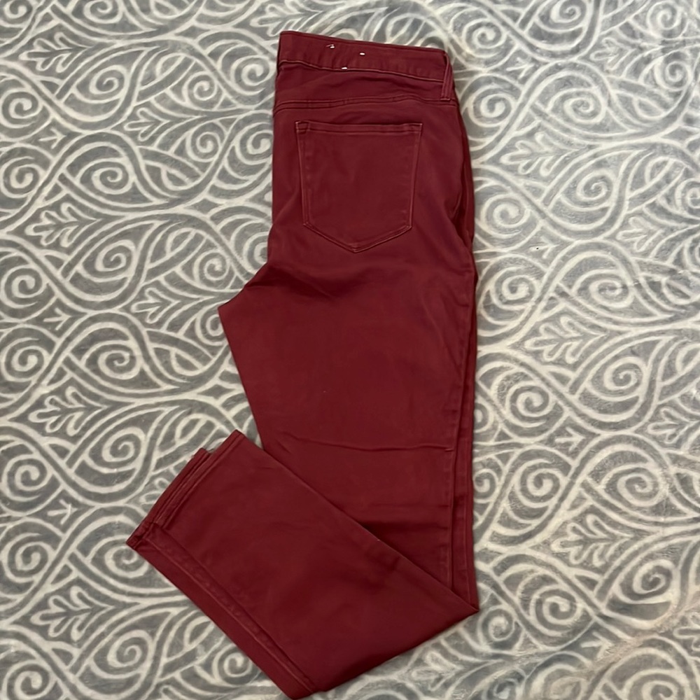 Old Navy Women’s Mid-Rise Rockstar Pants